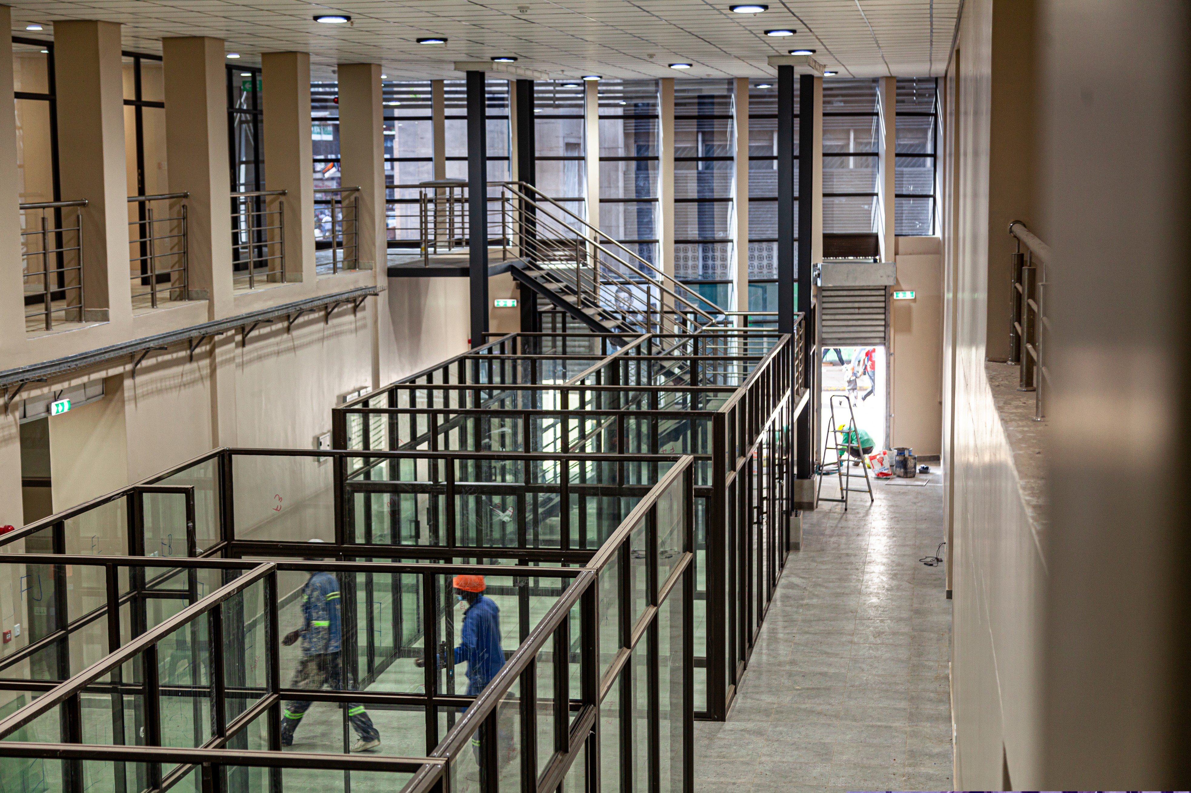 Alumen Shopfitters Office Partitions (3)