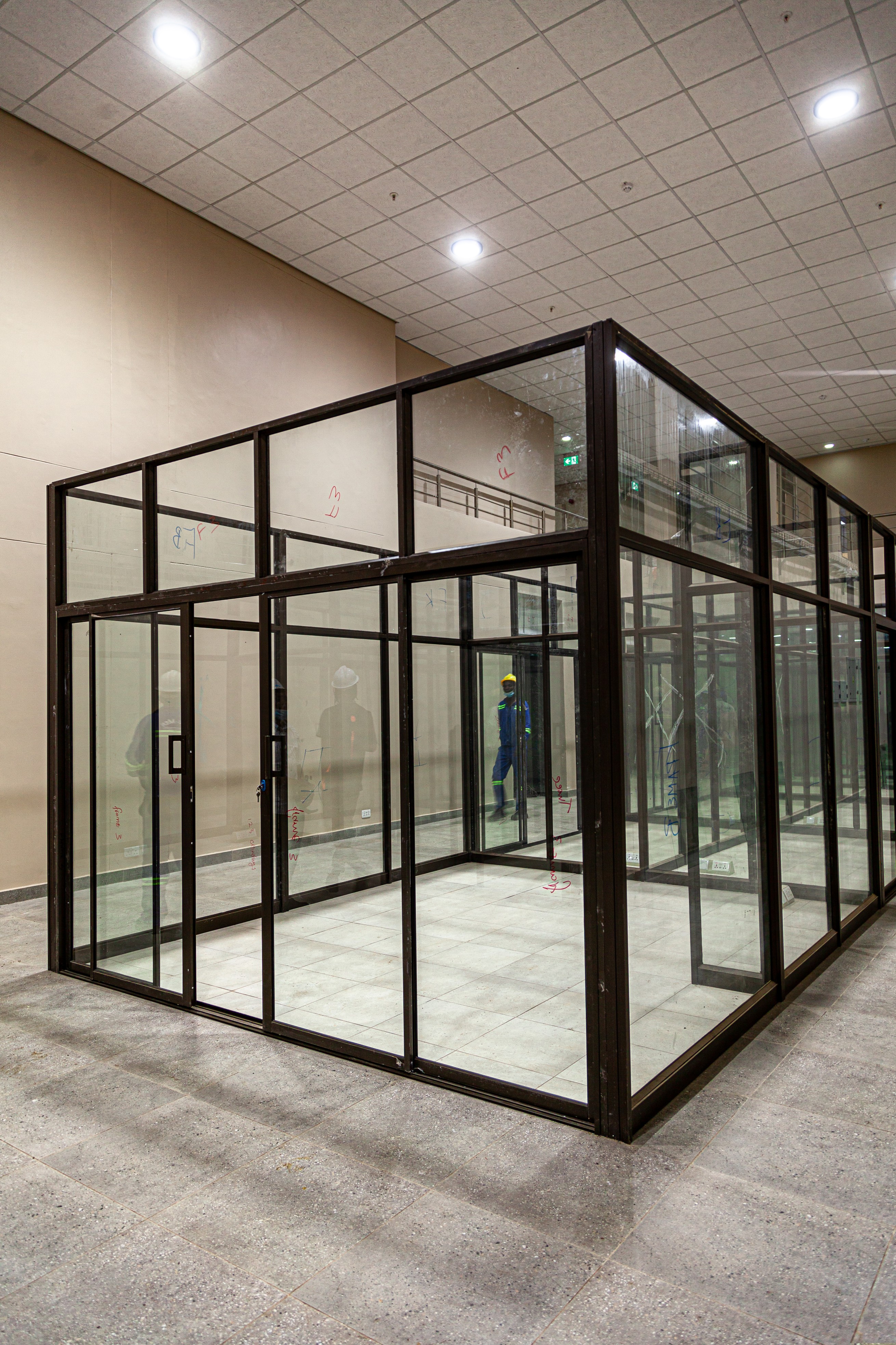Alumen Shopfitters Office Partitions (5)